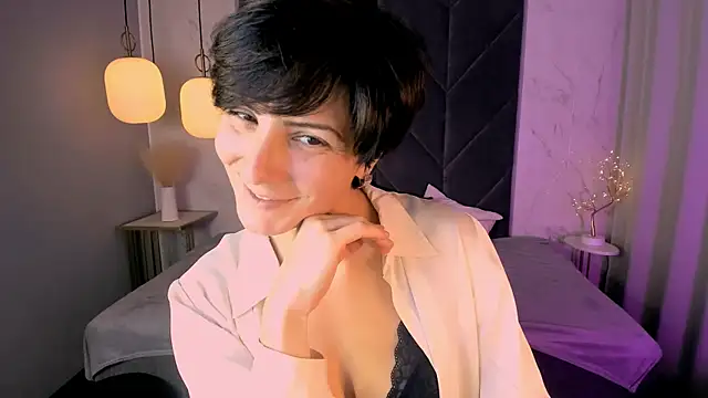 Snapshot of LorenDaze chatting on 18, 10, 2025 LorenDaze online show from 18, 10, 2025