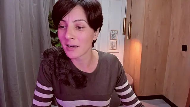 Snapshot of LorenDaze chatting on 22, 10, 2025 LorenDaze online show from 22, 10, 2025