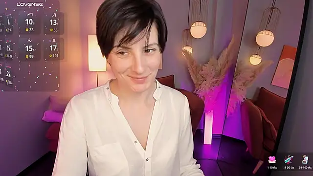 LorenDaze online show from 12, 5, 2026