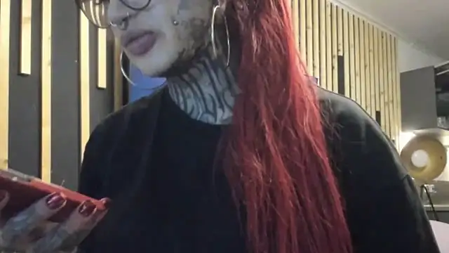 Snapshot of tamarapervert chatting on 14, 12, 2025 tamarapervert online show from 14, 12, 2025