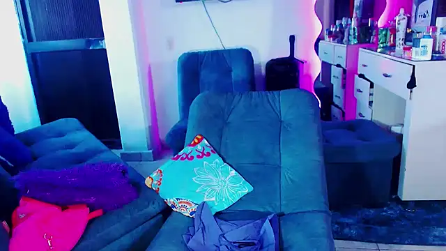 violet bigcock774 online show from 27, 2, 2025