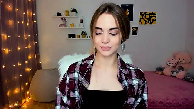 Snapshot of aPieceOfJoy chatting on 6, 12, 2024 aPieceOfJoy online show from 6, 12, 2024