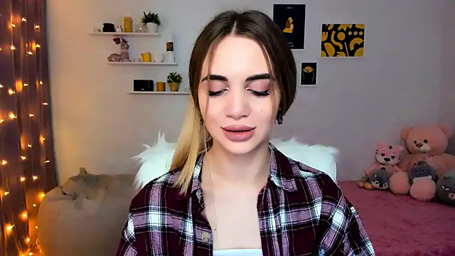 Snapshot of aPieceOfJoy chatting on 23, 12, 2024 aPieceOfJoy online show from 23, 12, 2024