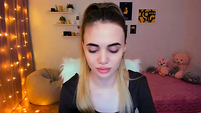 Snapshot of aPieceOfJoy chatting on 2, 2, 2025 aPieceOfJoy online show from 2, 2, 2025