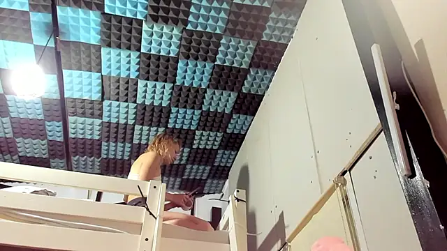 Snapshot of karo123421 chatting on 11, 9, 2025 karo123421 online show from 11, 9, 2025