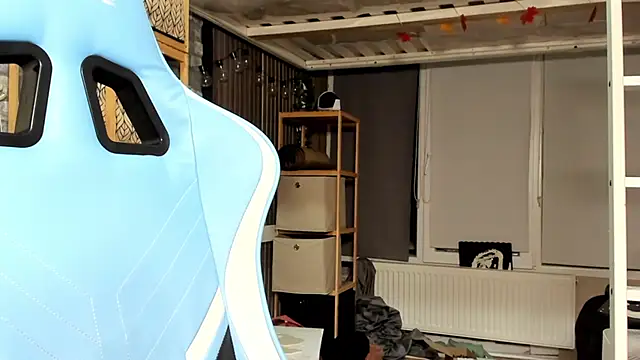 Snapshot of karo123421 chatting on 12, 9, 2025 karo123421 online show from 12, 9, 2025