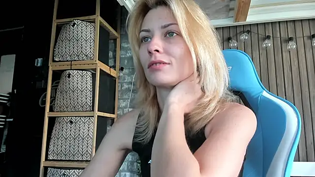 Snapshot of karo123421 chatting on 27, 9, 2025 karo123421 online show from 27, 9, 2025