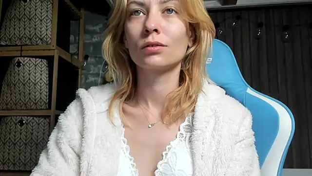 Snapshot of karo123421 chatting on 28, 9, 2025 karo123421 online show from 28, 9, 2025