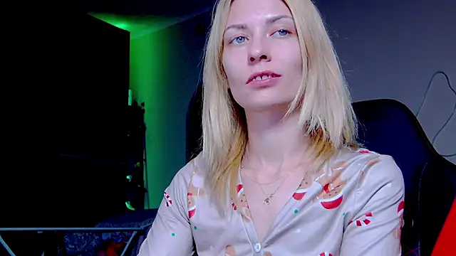 Snapshot of karo123421 chatting on 5, 10, 2025 karo123421 online show from 5, 10, 2025