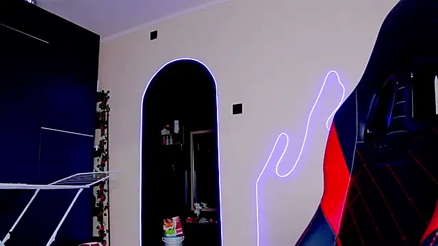 Snapshot of karo123421 chatting on 19, 10, 2025 karo123421 online show from 19, 10, 2025