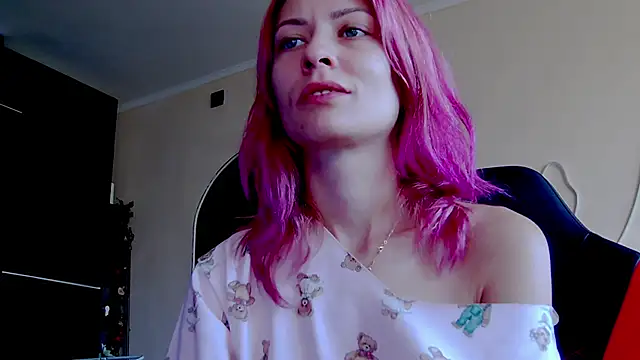 Snapshot of karo123421 chatting on 20, 10, 2025 karo123421 online show from 20, 10, 2025