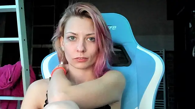 Snapshot of karo123421 chatting on 22, 10, 2025 karo123421 online show from 22, 10, 2025