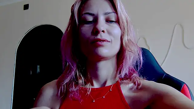 Snapshot of karo123421 chatting on 1, 11, 2025 karo123421 online show from 1, 11, 2025