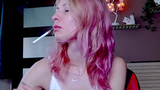 Snapshot of karo123421 chatting on 4, 12, 2025 karo123421 online show from 4, 12, 2025