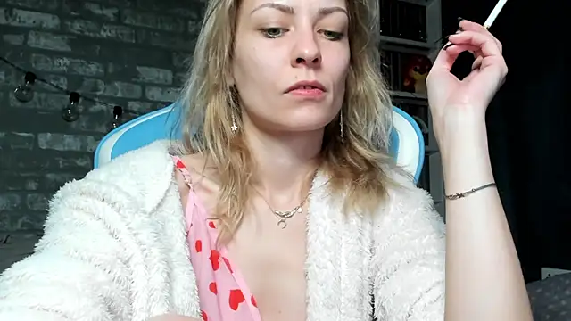 karo123421 online show from 16, 12, 2025