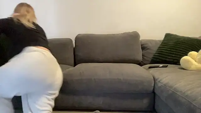 Snapshot of bigboobybaby@xh chatting on 10, 4, 2026 bigboobybabyxh online show from 10, 4, 2026