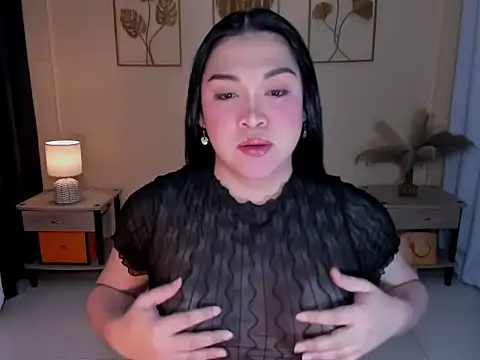 MaxeneCullens online show from 15, 12, 2025