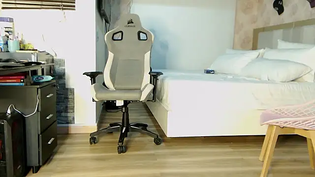 Snapshot of stefializon chatting on 21, 9, 2025 stefializon online show from 21, 9, 2025