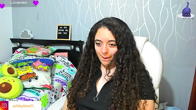 AshleyKim  online show from 15, 11, 2025