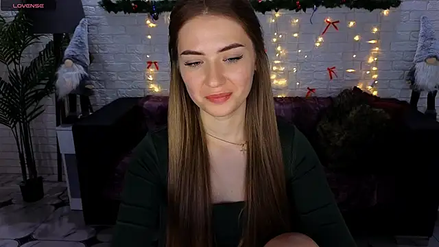 Adelyna Bird online show from 4, 1, 2025