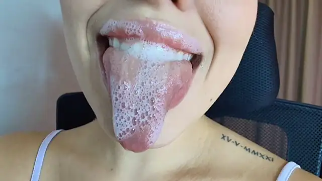 Snapshot of lisbet21x chatting on 8, 4, 2026 lisbet21x online show from 8, 4, 2026