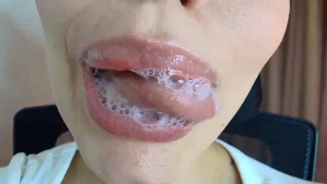 Snapshot of lisbet21x chatting on 13, 4, 2026 lisbet21x online show from 13, 4, 2026