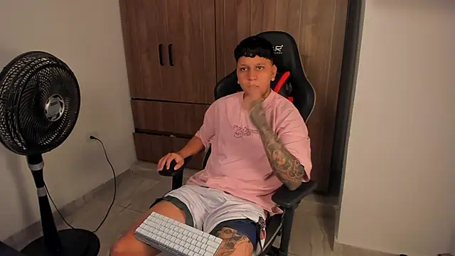 Snapshot of Jake_simons chatting on 30, 3, 2026 Jake simons online show from 30, 3, 2026