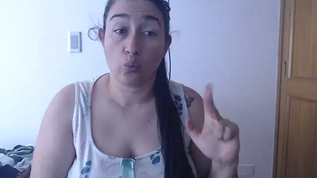 Snapshot of andreaisis2 chatting on 28, 3, 2026 andreaisis2 online show from 28, 3, 2026