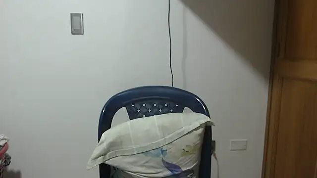 Snapshot of andreaisis2 chatting on 1, 4, 2026 andreaisis2 online show from 1, 4, 2026