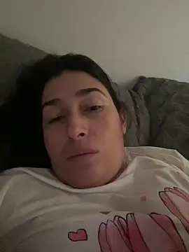 Snapshot of andreaisis2 chatting on 2, 4, 2026 andreaisis2 online show from 2, 4, 2026