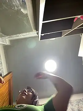 Snapshot of andreaisis2 chatting on 22, 4, 2026 andreaisis2 online show from 22, 4, 2026