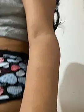 Snapshot of bea3liz chatting on 24, 2, 2025 bea3liz online show from 24, 2, 2025