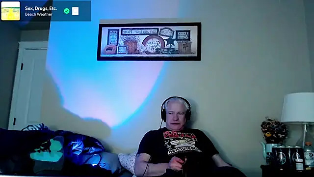 Snarfle82 online show from 7, 11, 2025