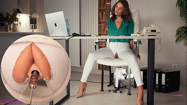 art porno online show from 13, 3, 2026