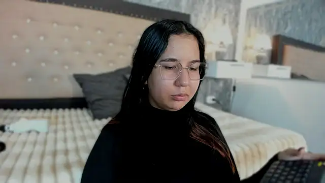 Snapshot of Lia_sarahi chatting on 22, 10, 2025 Lia sarahi online show from 22, 10, 2025