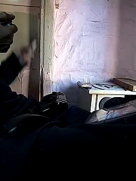 Snapshot of Wero4200 chatting on 27, 10, 2025 Wero4200 online show from 27, 10, 2025