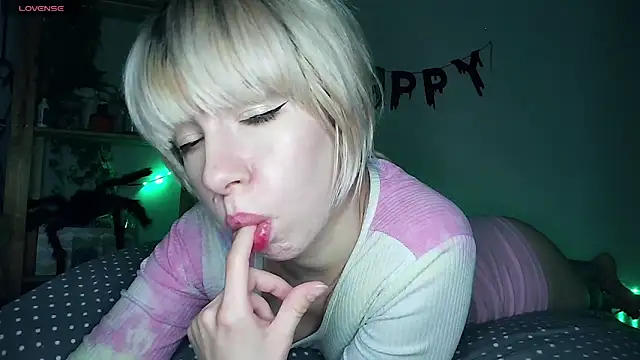 Snapshot of cruellagoth666 chatting on 2, 12, 2024 cruellagoth666 online show from 2, 12, 2024