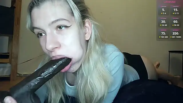 Snapshot of cruellagoth666 chatting on 1, 4, 2026 cruellagoth666 online show from 1, 4, 2026