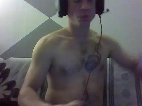 Snapshot of aroj95 chatting on 26, 3, 2026 aroj95 online show from 26, 3, 2026