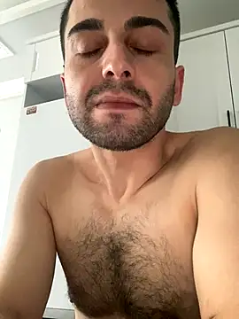 Snapshot of Emre-34 chatting on 7, 1, 2026 Emre-34 online show from 7, 1, 2026