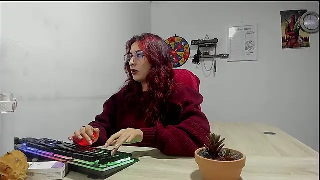 Scarlett Sen online show from 6, 3, 2025