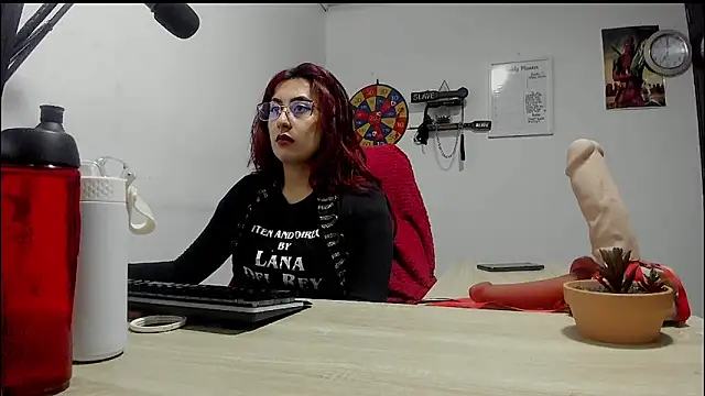 Scarlett Sen online show from 20, 3, 2025