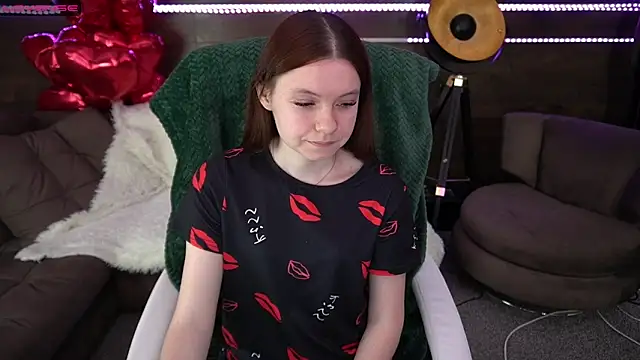 Snapshot of MaRich_Ka chatting on 4, 3, 2025 MaRich Ka online show from 4, 3, 2025