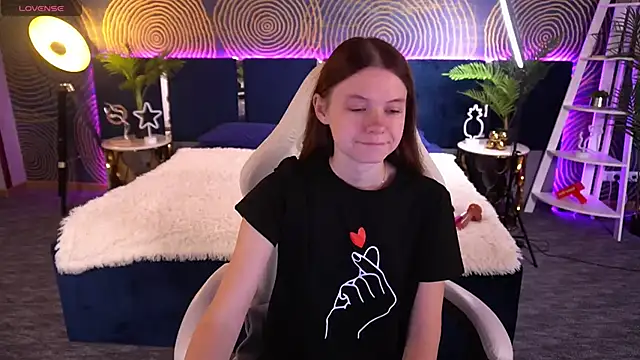 Snapshot of MaRich_Ka chatting on 12, 9, 2025 MaRich Ka online show from 12, 9, 2025