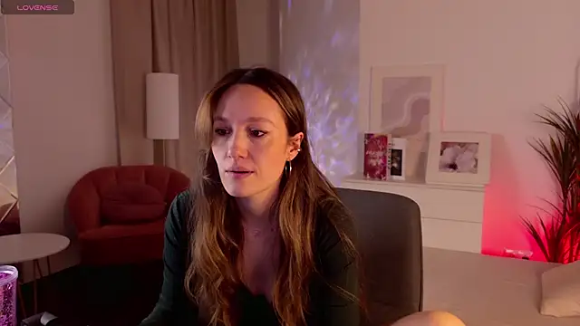 Snapshot of AgnesGoddess chatting on 5, 3, 2026 AgnesGoddess online show from 5, 3, 2026