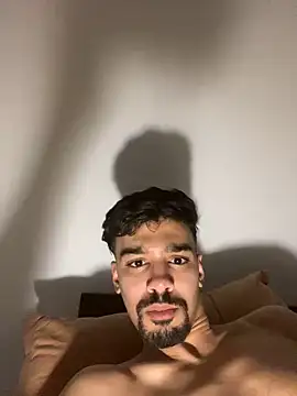 Snapshot of Hermanooooooo chatting on 16, 12, 2024 Hermanooooooo online show from 16, 12, 2024