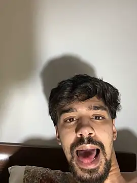 Snapshot of Hermanooooooo chatting on 23, 2, 2026 Hermanooooooo online show from 23, 2, 2026