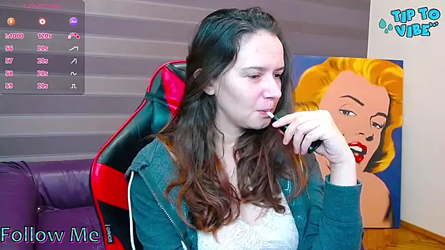 iris nikhols online show from 9, 9, 2025