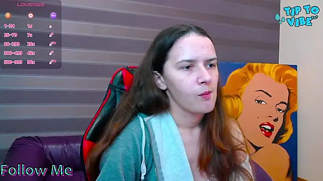 iris nikhols online show from 13, 11, 2025