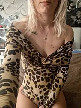 Snapshot of MarikaWild93 chatting on 24, 4, 2026 MarikaWild93 online show from 24, 4, 2026